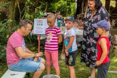 2C3BFDCF-6D9E-48BC-83CC-81BF767BFADE