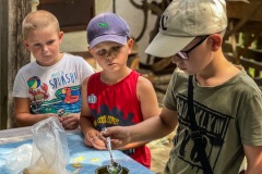 ED63EB21-17B8-4B0D-8582-8C1617110CAA