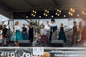 Fond na podporu kultúry národnostných menšín Ľudový tanec – klenot maďarského dedičstva – vystúpenie Komorného folklórneho súboru Szőttes 17.9.2022