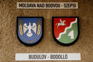 Slávnostné odhalenie erbu Budulova 21. septembra 2019