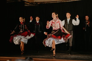 Návrat k tanečnému maďarskému folklóru- Tanečné divadlo Ifjú Szivek: Autentika 28.8.2021